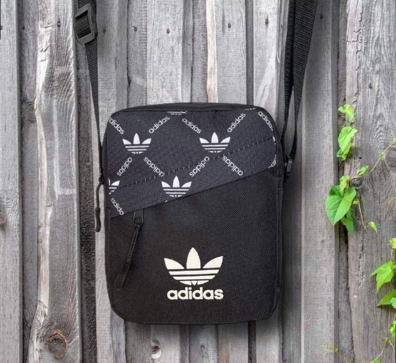 Чоловіча тканинна сумка - чудовий вибір для активних людей Adidas