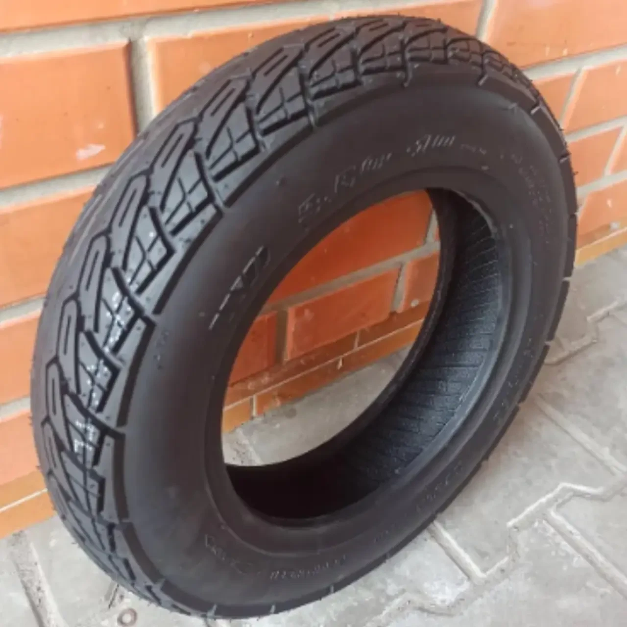 Покришка на скутер 3.50-10 безкамерна СOMPASS 6PR, фото 1