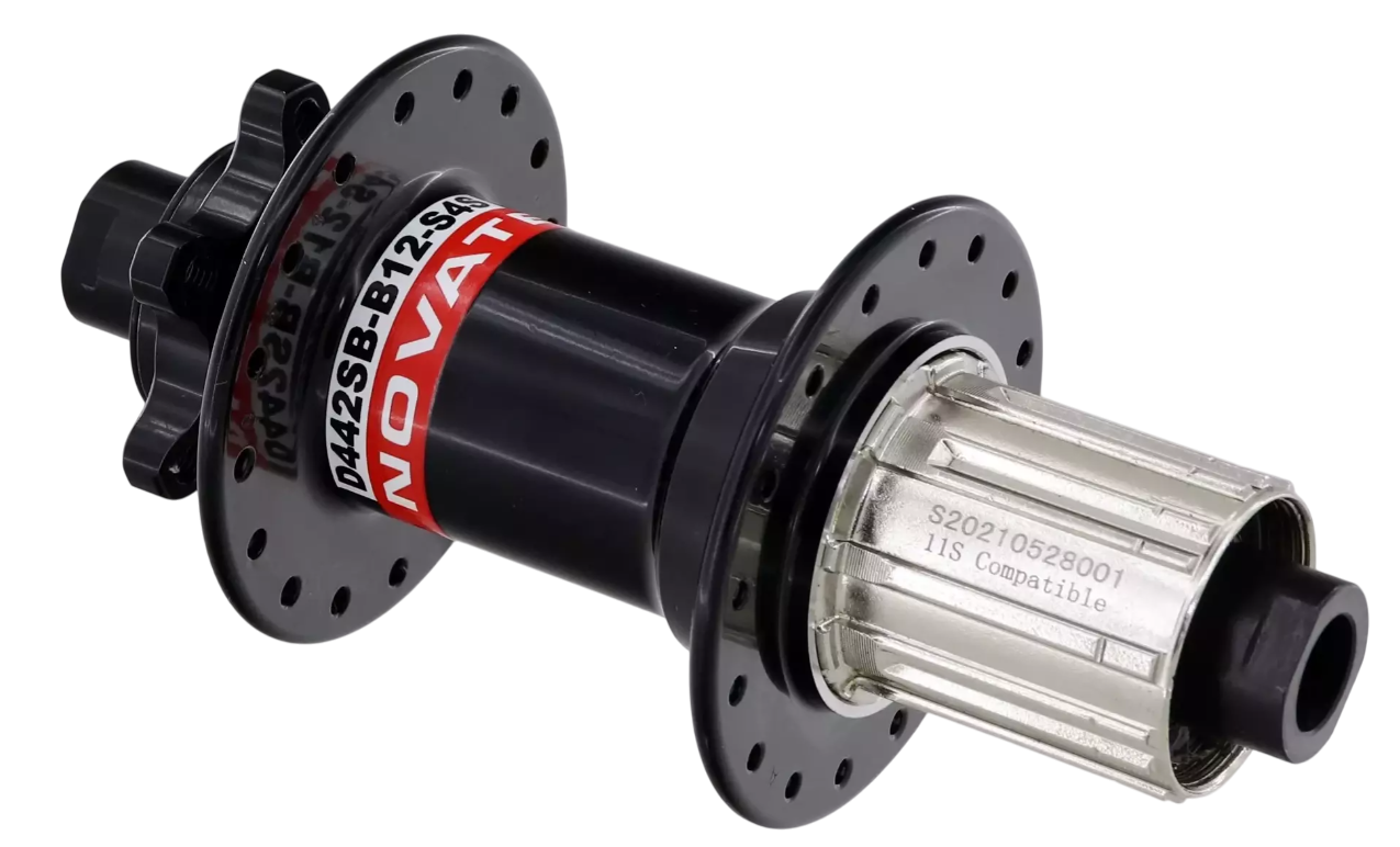 Втулка задня NOVATEC D442SB 32H 4 промпідшипника вісь 12х142мм чорний, фото 1