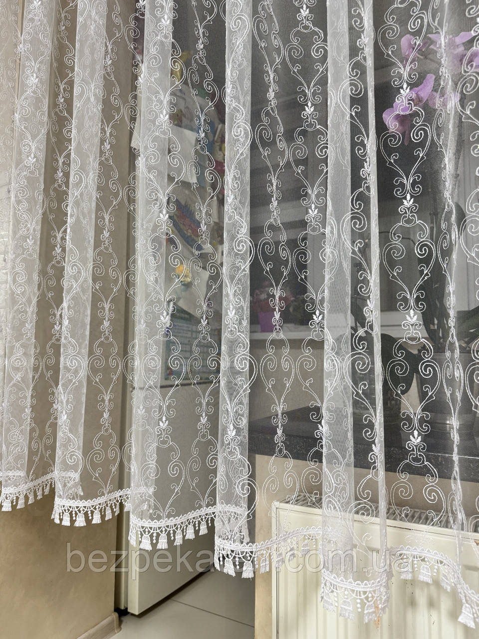 Біла коротка тюль на кухню до підвіконня. Красива кухонна фіранка. Тюль 1.75 м, фото 1