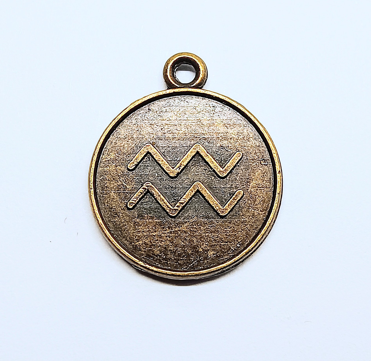 Підвіски металеві Finding Кулон круглий знак зодіаку двосторонній Водолій Антична бронза 21.5 мм x 18 мм