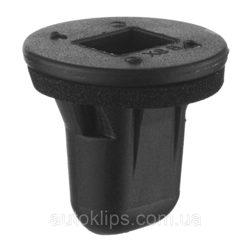 Кліпса втулка (плоска) кріплення задньої фари Tesla model 3, model Y (1104926-00-B, фото 1