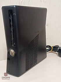 Ігрова приставка Xbox 360 slim 300gb