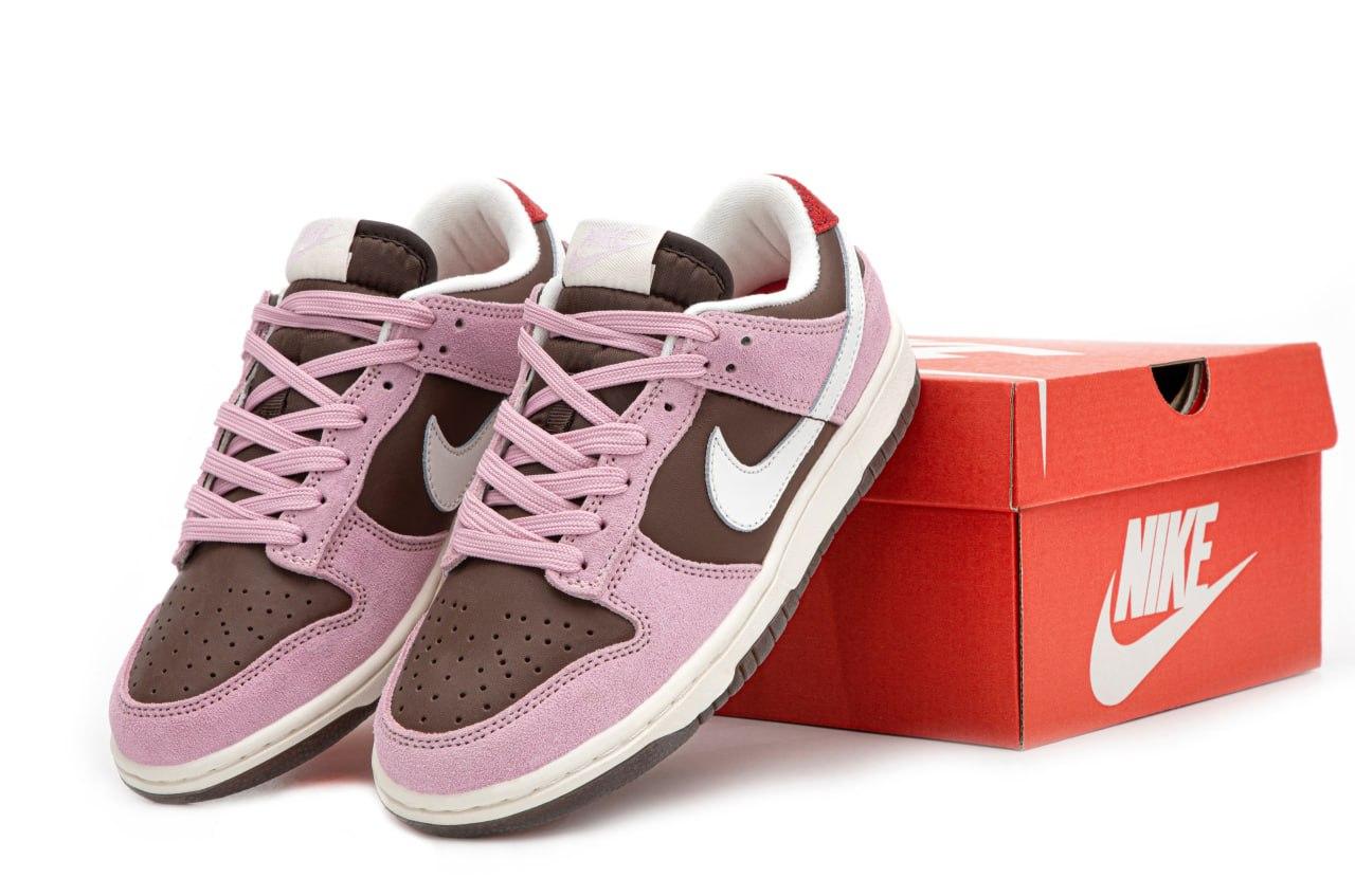Жіночі Кросівки Nike SB Dunk Low
