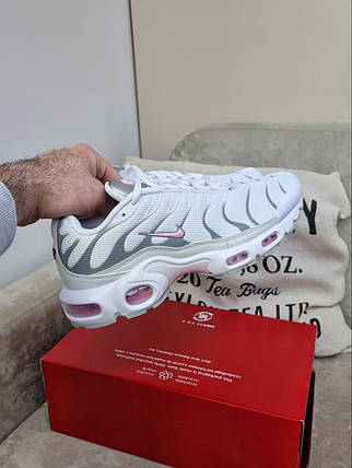 Жіночі Кросівки Nike Air Max TN Plus White Grey Pink / Найк Аїр Макс ТН Плюс Білі з Сірим та Рожевим, фото 1