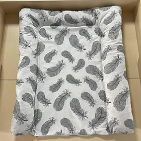 Сповивальний матрац на дитячий комод пеленатор з бортами синтепон знімний 70*55 см BST біло-сірий