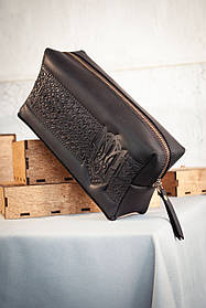 Велика чоловіча шкіряна косметичка чорна з тисненням Герб України Тризуб