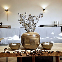 Ваза з дерева  для сухоцвітів та декору .Горіх