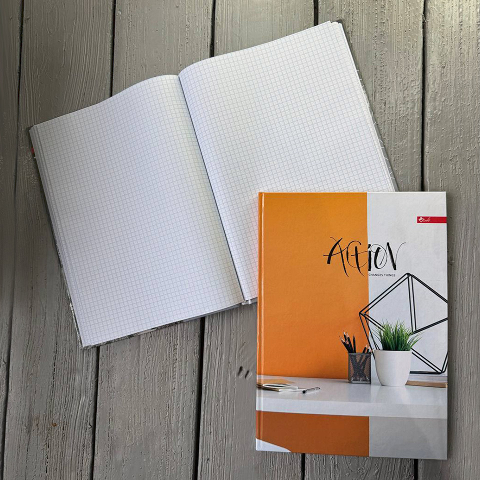 Зошит А4, 96 аркушів, тверда палітурка, ламінація, клітинка, фото 1