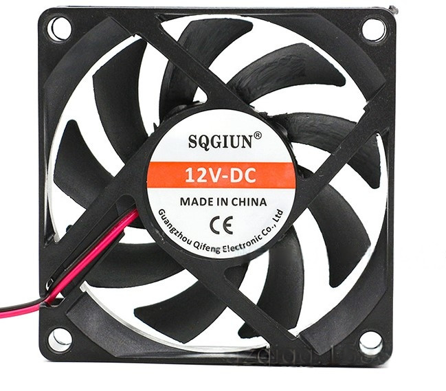 Вентилятор кулер 7015 12В 2800 об./хв. 2.4Вт 70x70x15 мм 2 дроти