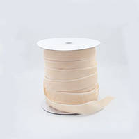 Стрічка оксамитова молочна. Ширина 1.5 см (за м)