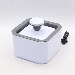 Автоматична поїлка фонтан 2,5л для собак та котів