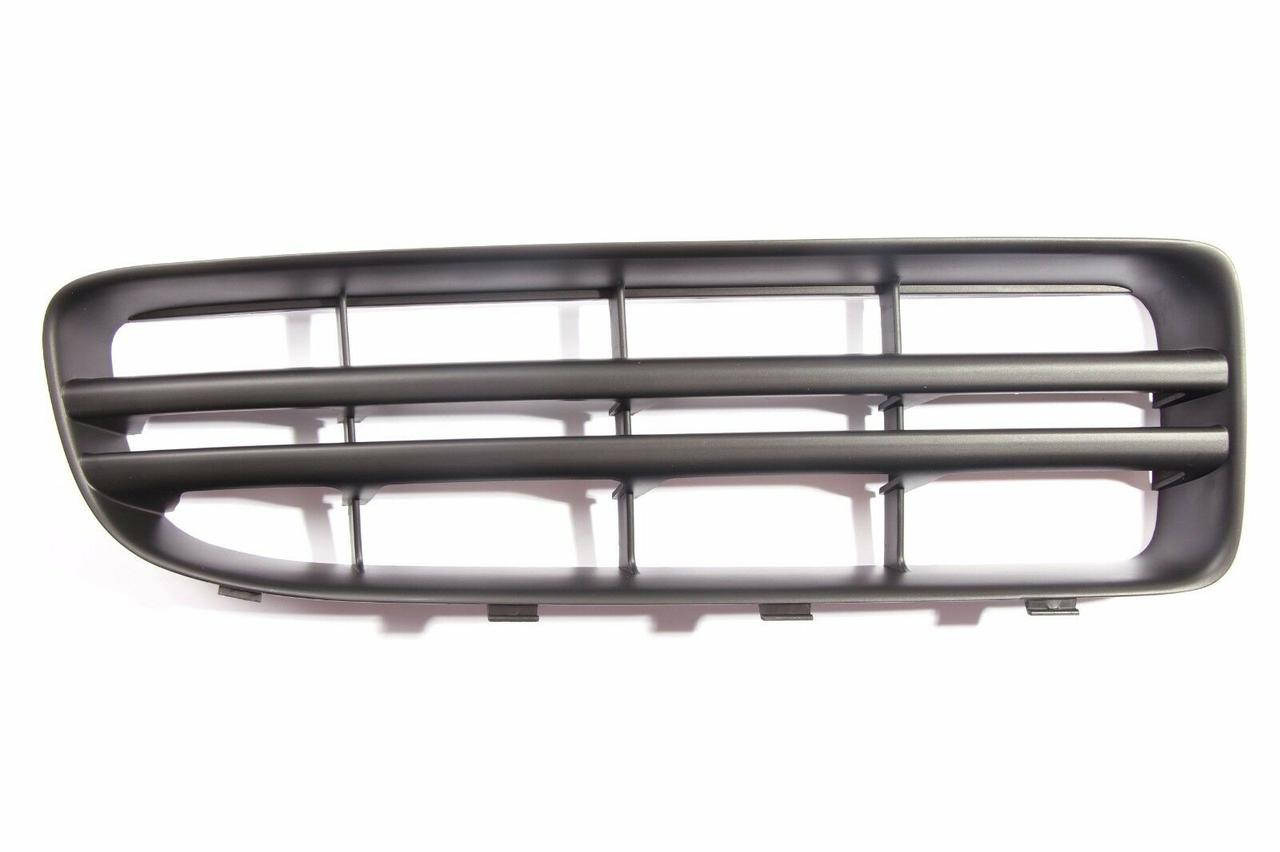 

Решетка в бампер Skoda Octavia Tour 2000-2010 правая Turbo (шкода октавия) 1U0807368C 01C, Черный