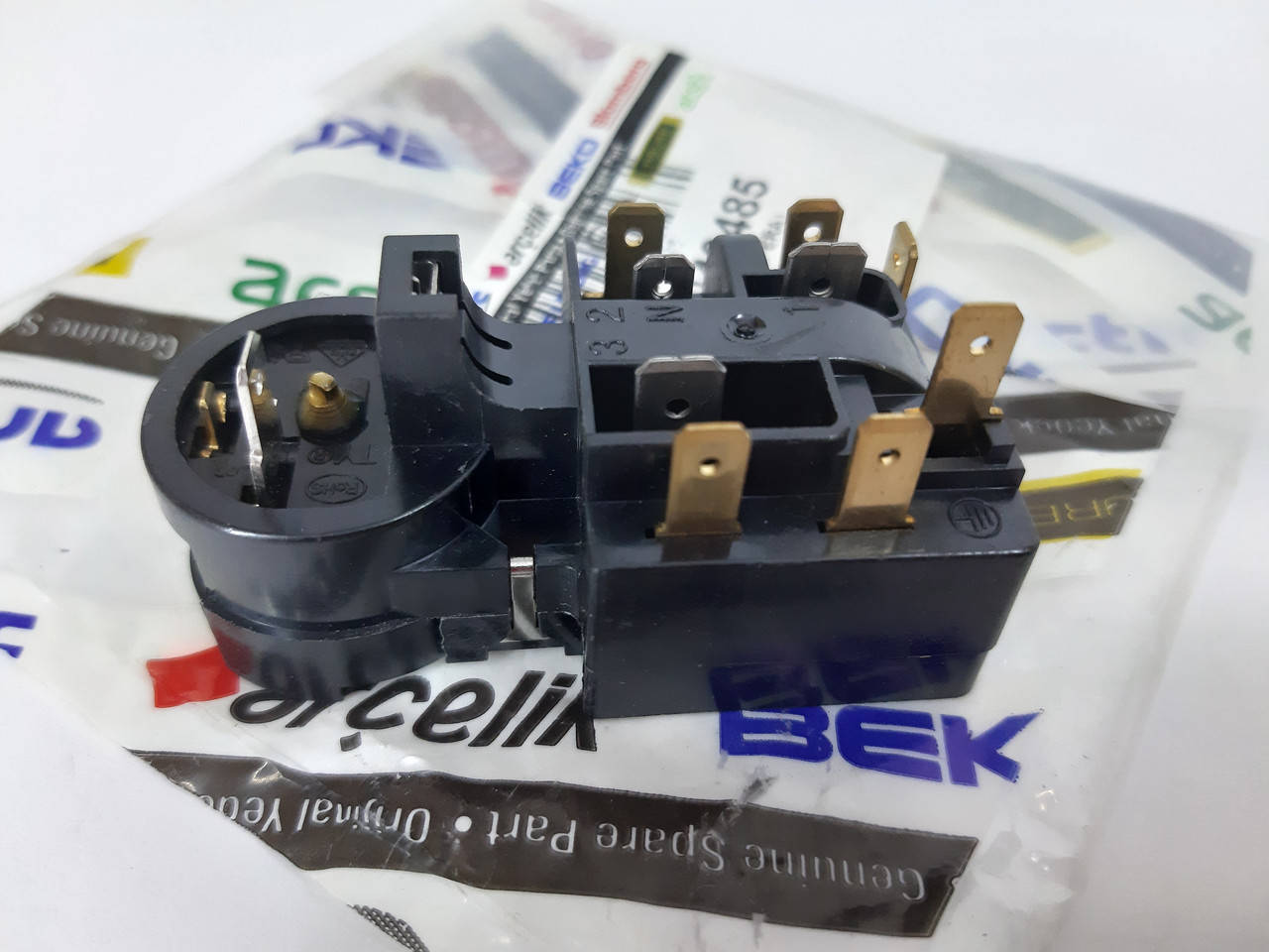 

Пусковое реле холодильника Beko CDP, CNE, CSE, FSA, CSA, FS, HS, CNA