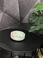 Свічка монстера (з ароматом Квіткова бомба від Viktor and Rolf )