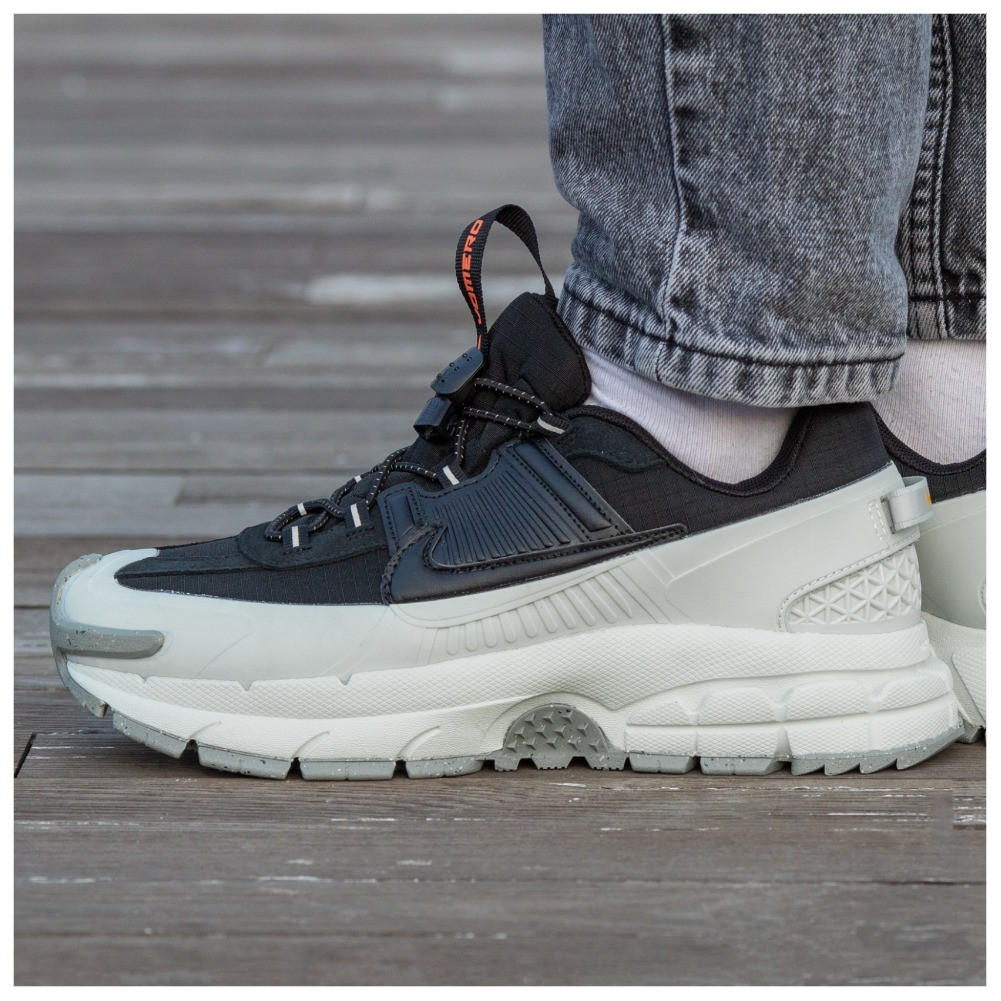 Чоловічі / жіночі кросівки Nike Zoom Vomero Roam Black Light Silver, чорно-сірі кросівки найк зум вомеро роам