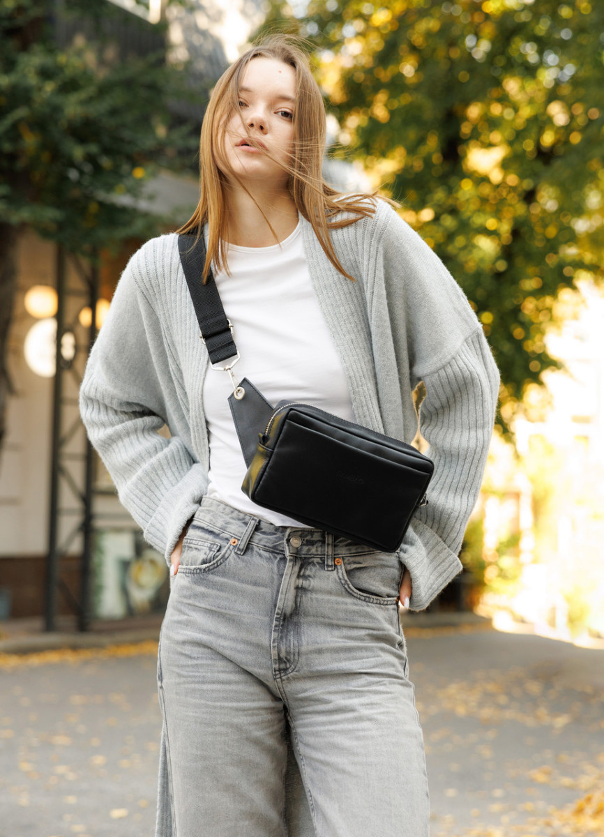 Жіноча шкіряна сумка бананка високої якості українського виробництва, чорна 5062757