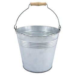 Оцинковане відро з дерев'яною ручкою