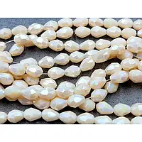 Крапля 6*8 мм бежевий матовий АВ (+-62шт)