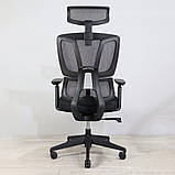 Офисное кресло с подголовником Баланс Про Richman регулируемое с анатомической спинкой-сеткой черного цвета, фото 5