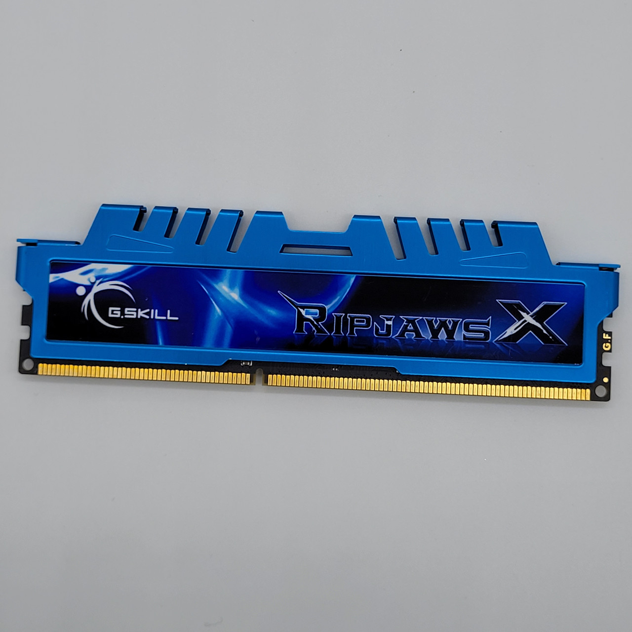 Ігрова оперативна пам'ять G.Skill RipjawsX DDR3 8Gb 2400MHz PC3-19200U 2R8 CL11 (F3-2400C11Q-32GXM) Б/В