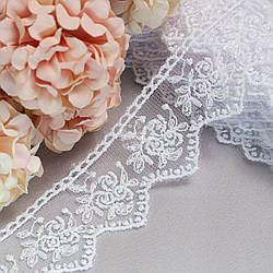 Моток мережива (9 метрів) з вишивкою на сітці білого кольору, ширина 3.4 см, №0000079