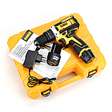 Ударний шуруповерт DeWALT DCD680 (12V, 2Ah) з набором інструментів, фото 11