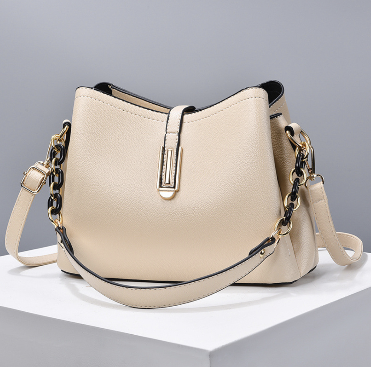 Сумка жіноча шкіряна через плечо Charm Бежевий, фото 1