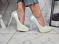 Жіночі шкіряні туфлі на високих підборах Seven 1346 Білі
