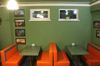 Диваны для кафе от Эдбург мебель +38044221-16-06городской+38063605-40-50Лайф+38066768-68-58МТС  Подробнее: https://edburg-mebli.com.ua/g1024249-mebel-dlya-kafe