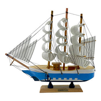 Модель вітрильника на підставці (24) (24,5 х24х6 см)
