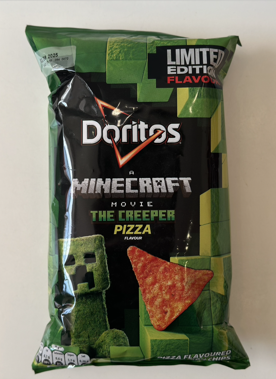 Чіпси Doritos Minecraft Movie Flavours The Creeper Pizza Limited Edition 180г