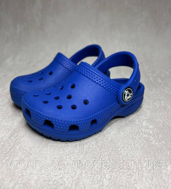 Дитячі дихаючі крокси сині для хлопчиків, літні зручні шльопанці сабо з піни крослайт Crocs, оригінал