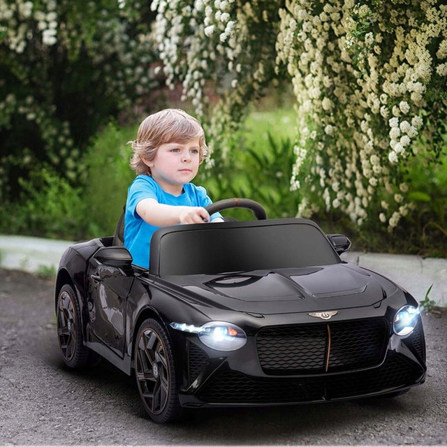 Дитячий електромобіль Bentley Bacalar