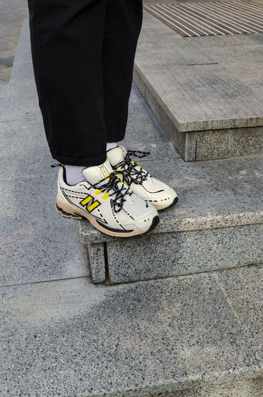 Кросівки чоловічі бежеві New Balance 1906R Beige Black Yellow (15840)