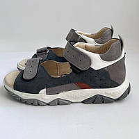 Босоніжки для хлопчиків шкіряні Bebetom