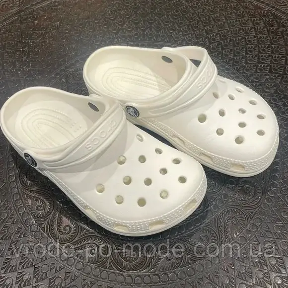 Дитячі дихаючі крокси білі для хлопчиків і дівчаток, літні зручні шльопанці сабо з піни крослайт Crocs, оригінал