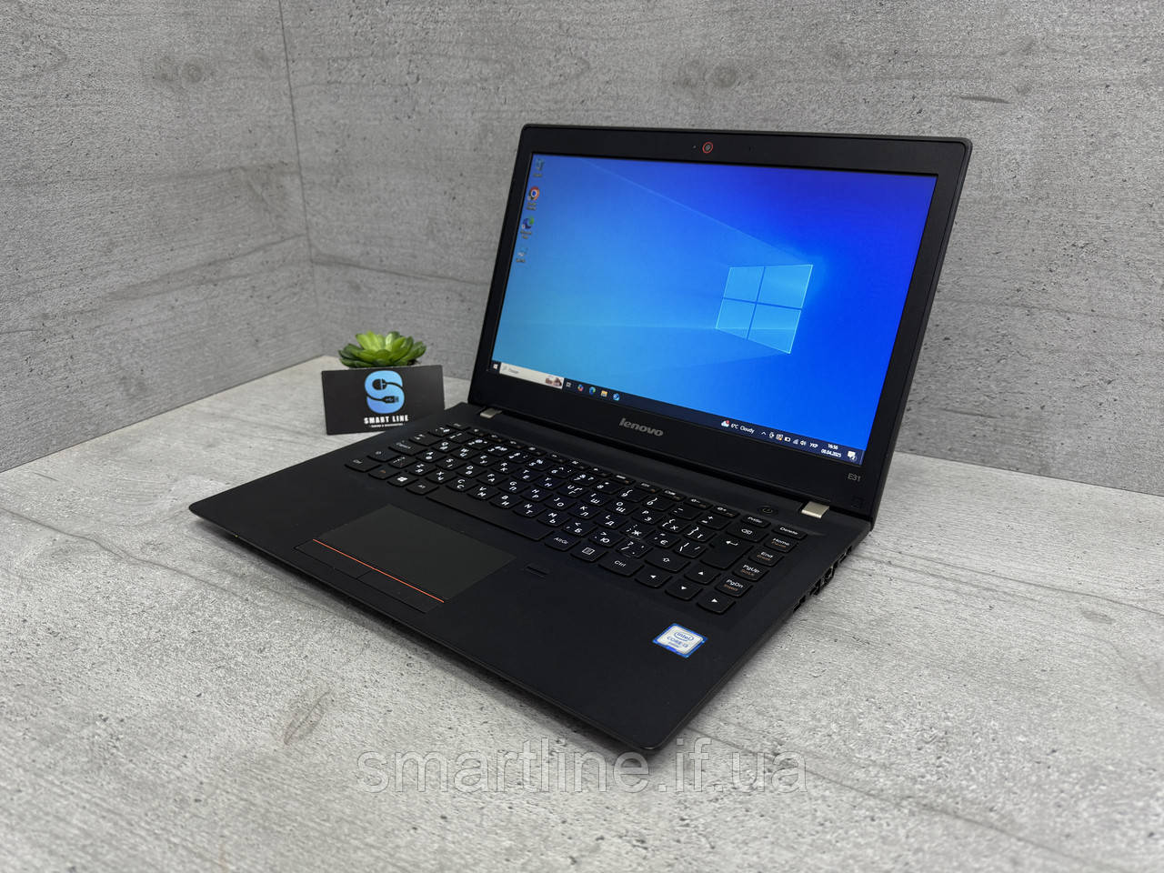 Компактний Lenovo Леново E31-80 13.3” 128gb ssd i3-6006U 4 ddr3