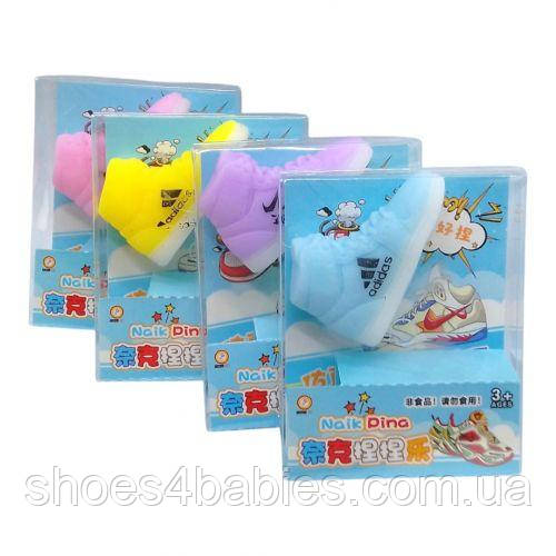 Антистрес таба Кросівки 6 см МІКС