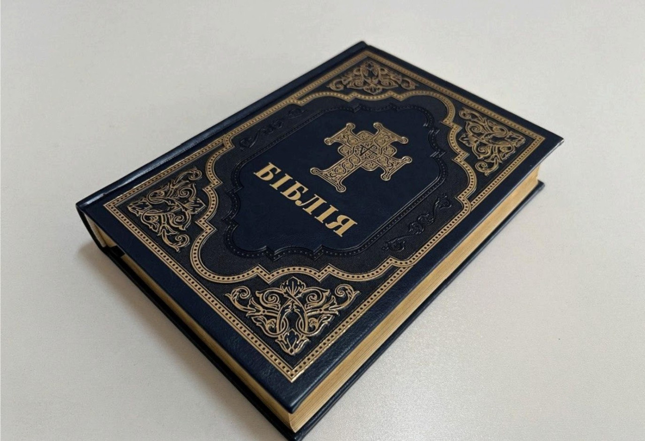 Біблія, переклад Рафаїла Турконяка, СП з второканонічними книгами, 16х24 см, шкірзамінник, тверда обкладинка.