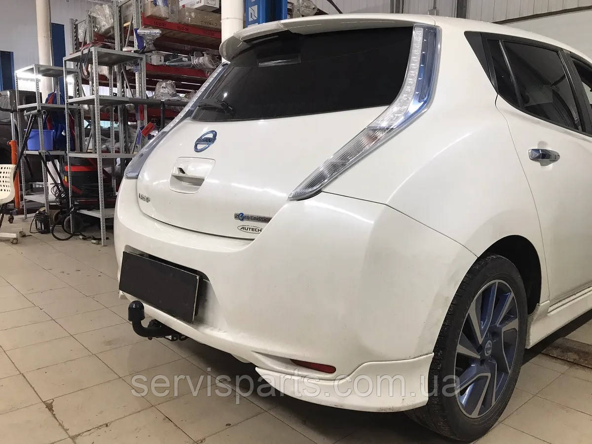 Фаркоп Nissan Leaf 2010-2017 (Ніссан Ліф)