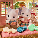 Sylvanian Families Сім'я Котів кольору лате Calico Critters CC2161, фото 5
