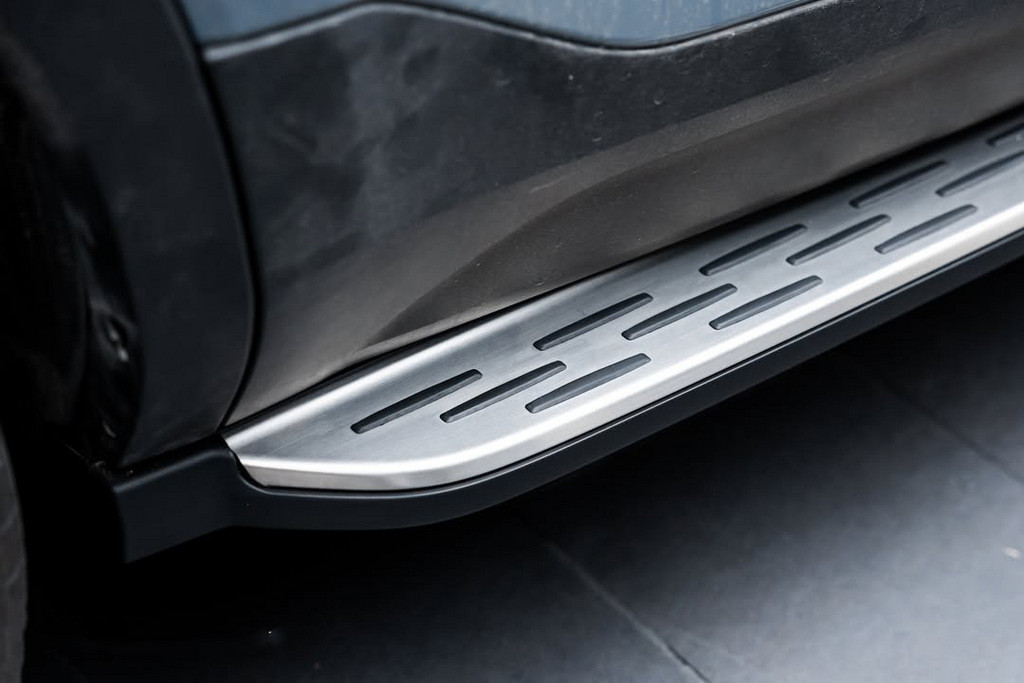 Бокові пороги,підніжки (2 шт) для мод. Volvo XC60 2017↗ рр.