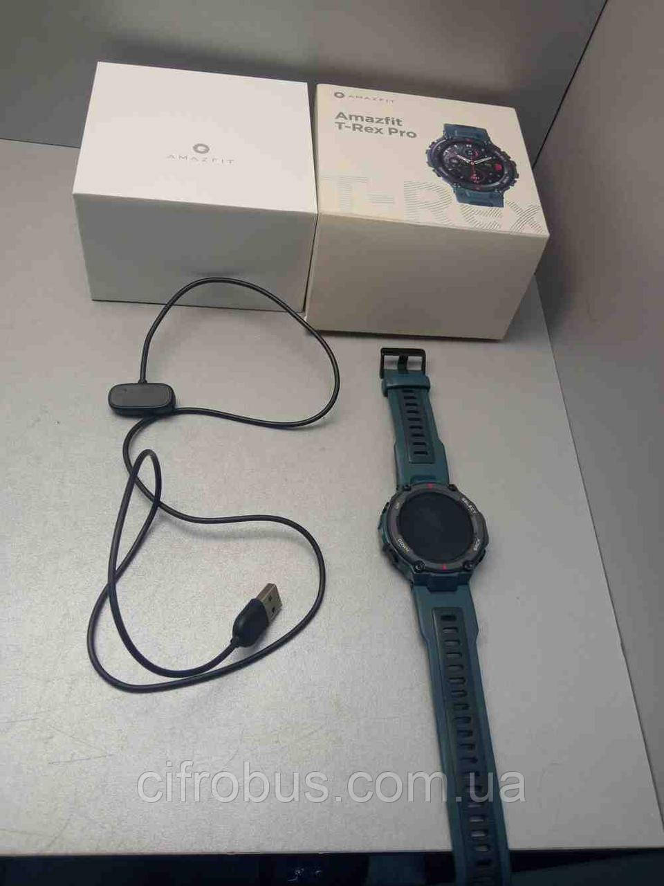 Смарт-годинник браслет Б/У Amazfit T-Rex Pro
