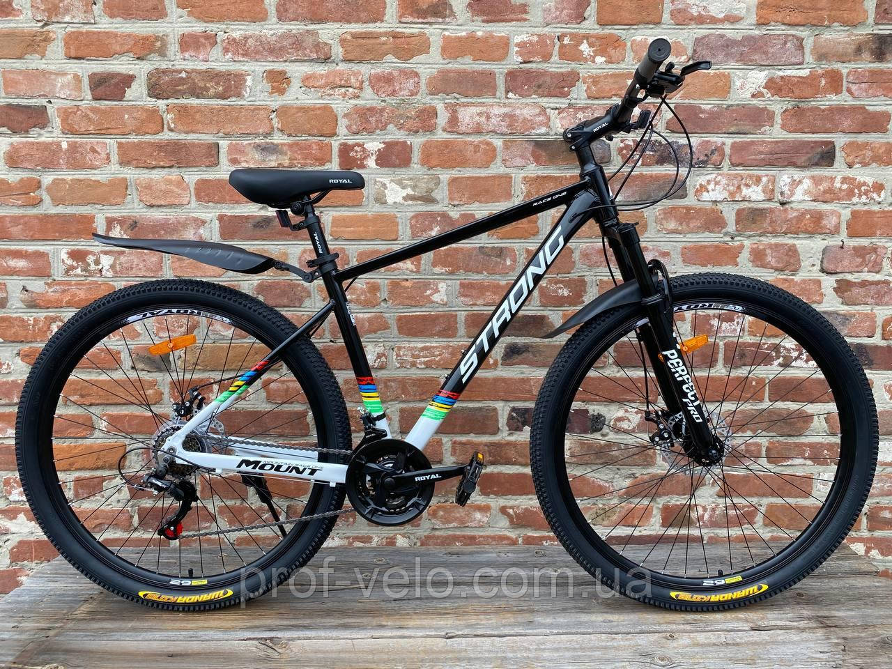 Велосипед Royal 29" STRONG чорно-білий 2025