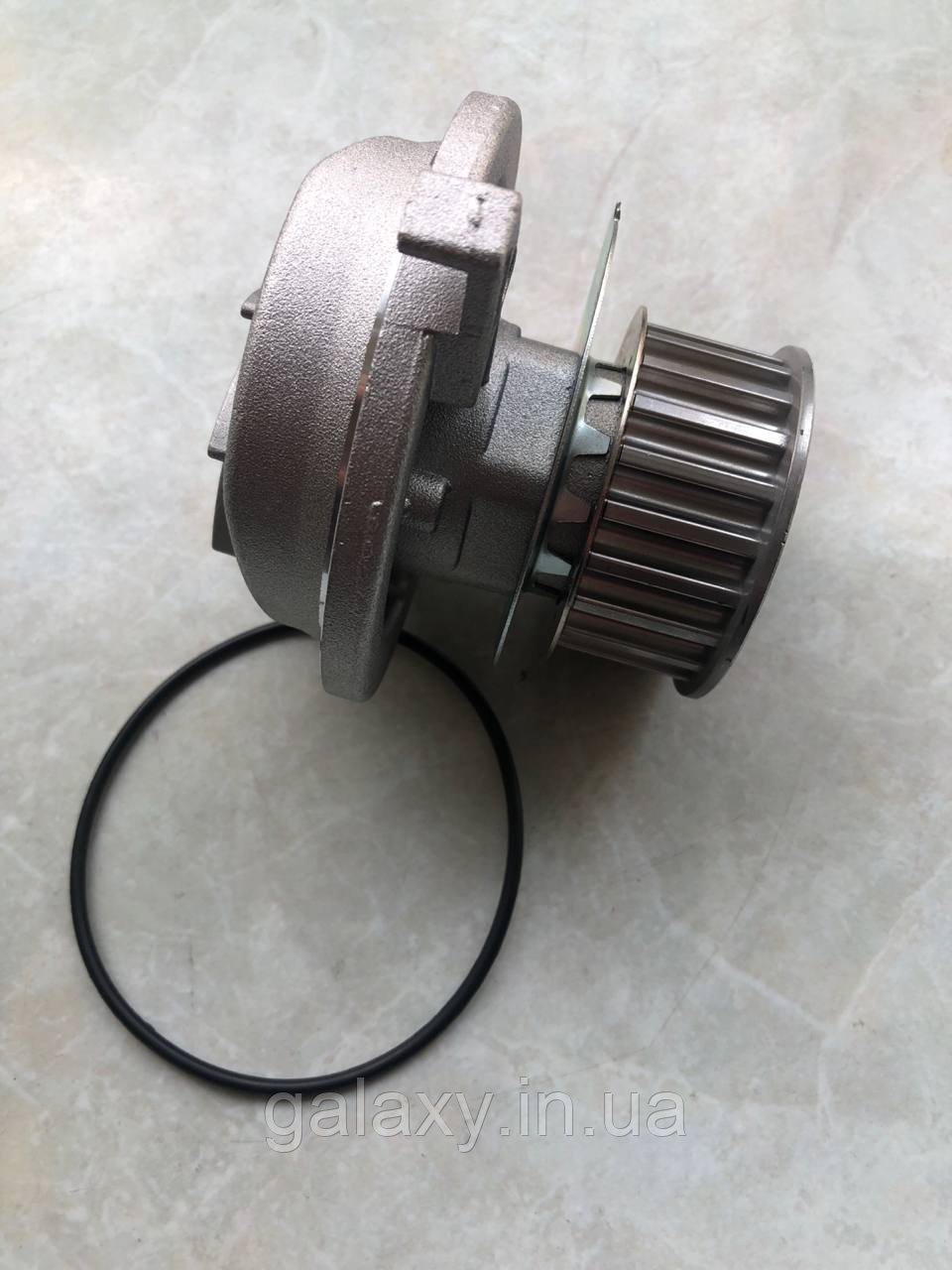Водяна помпа Opel 1.6D / 1.7D Astra Vectra Kadett Ascona Дізель, фото 1