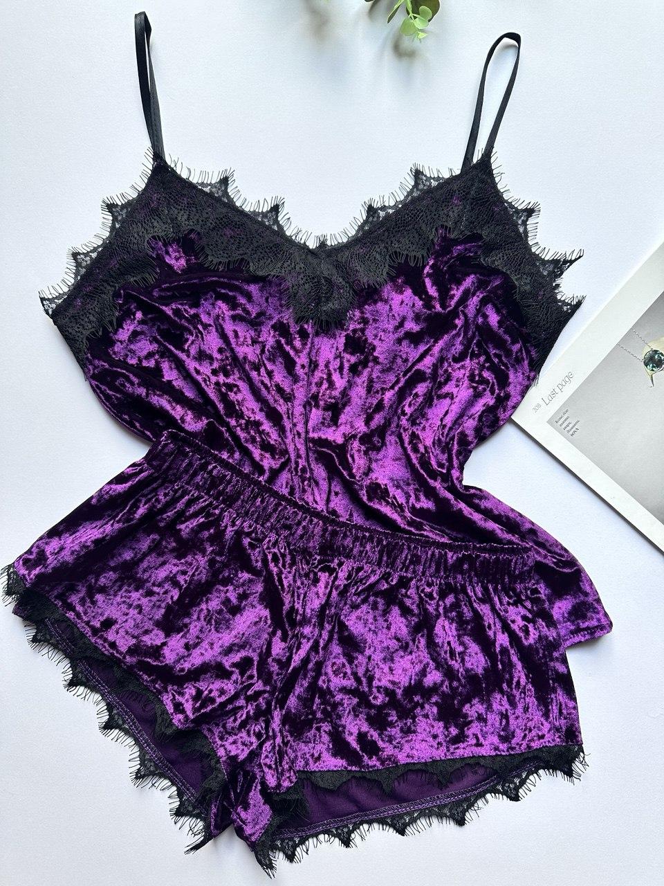 Стильна піжама жіноча, велюровий комплект.