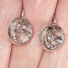 Волосатик сережки