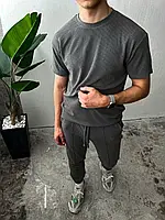 Чоловічий костюм футболка та штани в рубчик