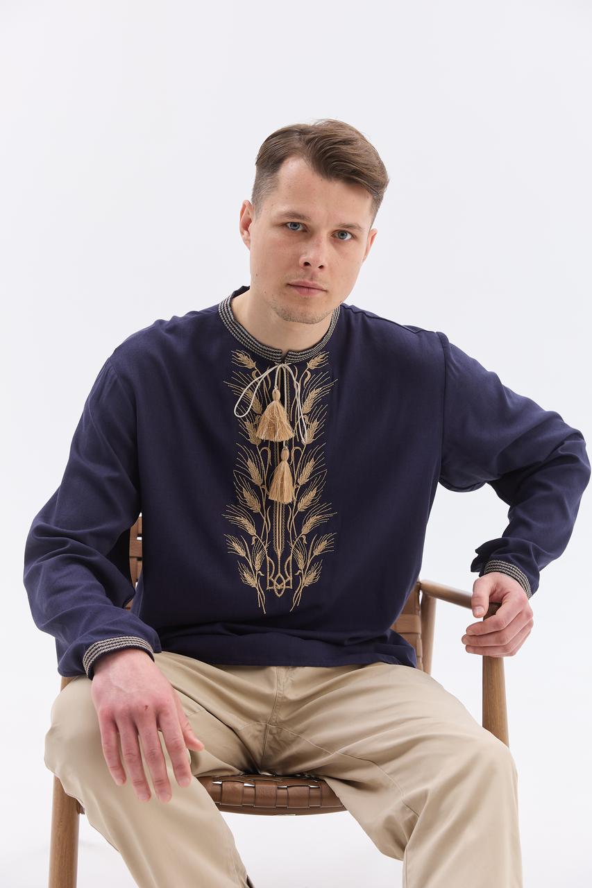 Чоловіча вишиванка MEREZHKA "Незламний" синій